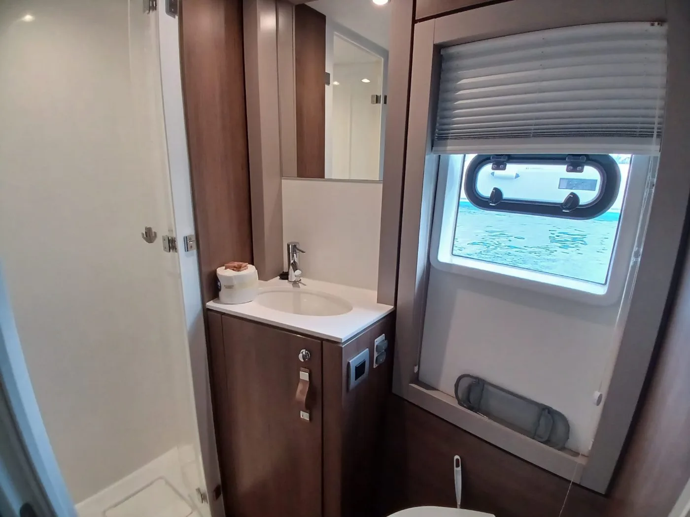 A second en-suite head aboard Exodus