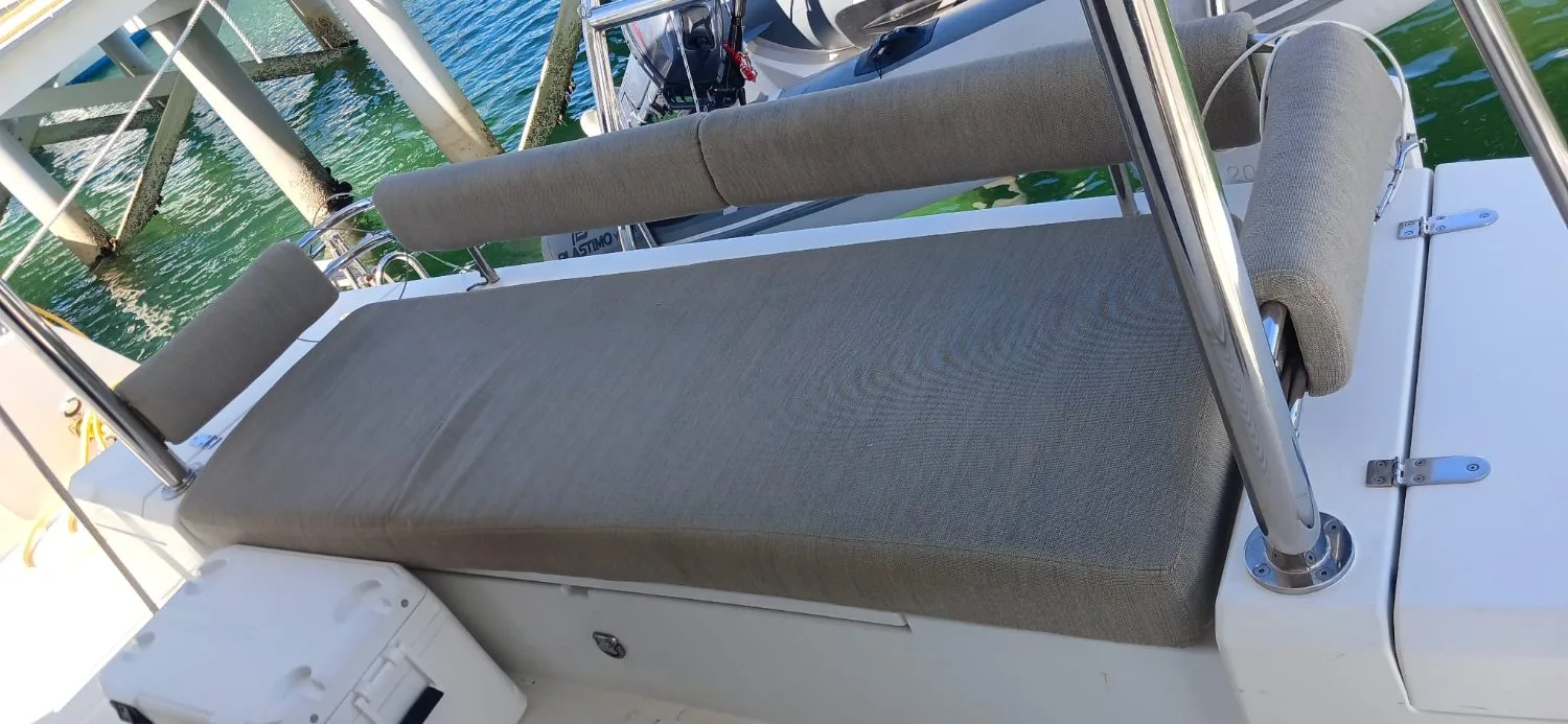 The aft cockpit sofa and dining table of Uncharted